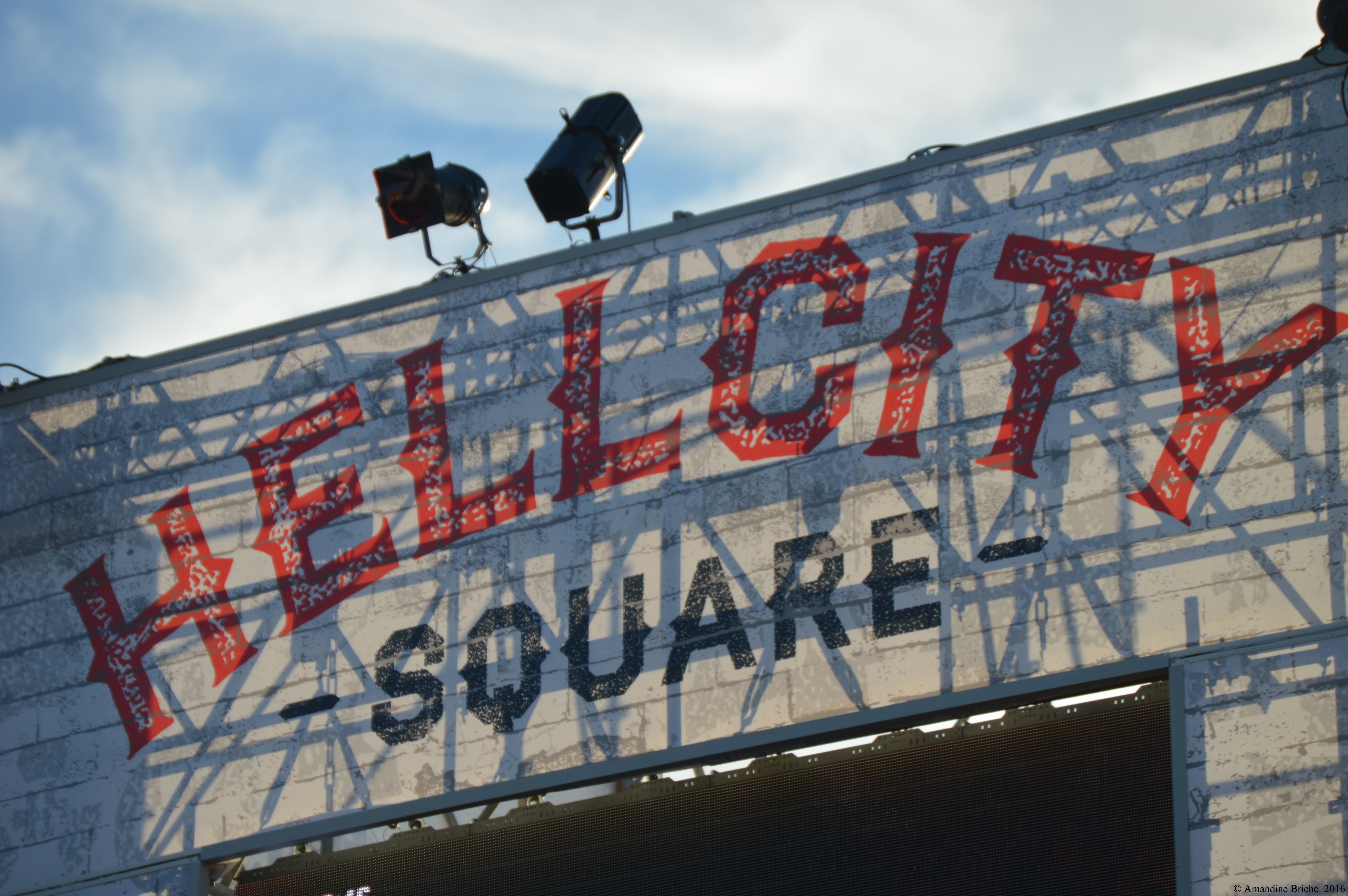 Scénographie Hellfest 2016 – Hell City Square